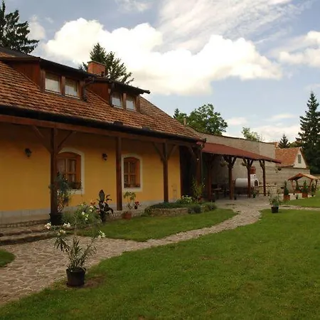 Eletfa Vendeghaz Guest house *