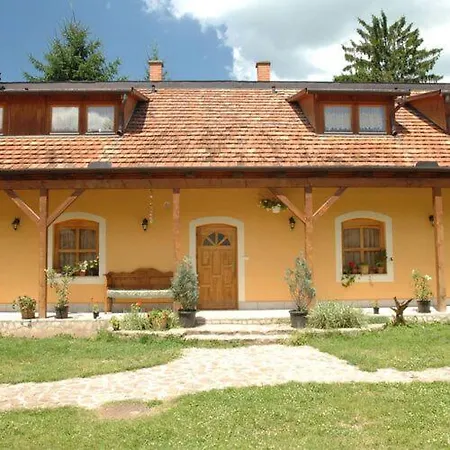 Eletfa Vendeghaz * Eger